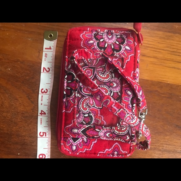 Vera Bradley Retired Pattern Frankly Scarlet wristlet wallet - Picture 10 of 10